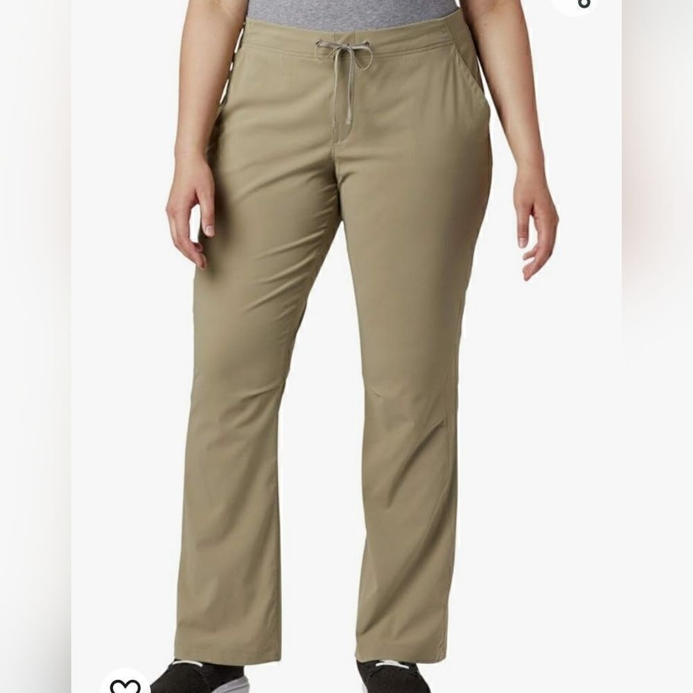 Columbia hiking pants size 16 short omni shield repellency  light tan